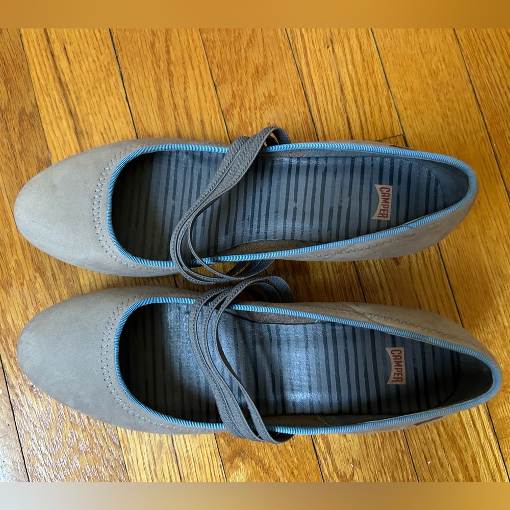 CAMPER gray suede Mary Jane heel, EUC, size 38